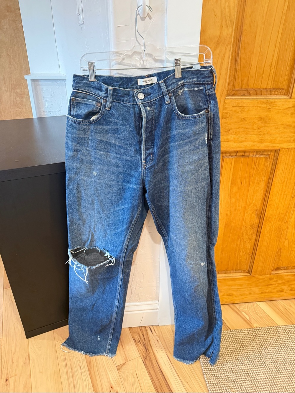 MOUSSY Dark Wash Distressed Wide Leg Jeans – Size 30